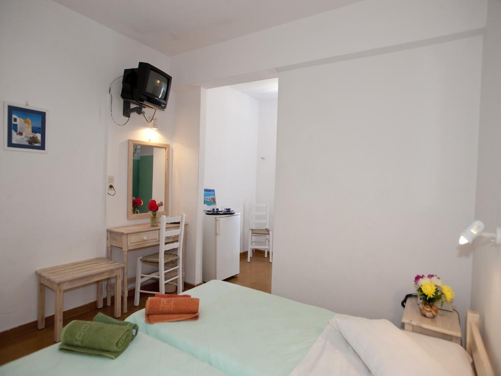 Hotel Skios Ornos  Exteriör bild
